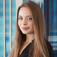 Ich nahm die Herausforderung an | Praktikantin